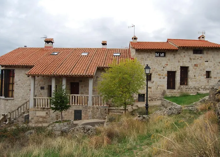 Alojamientos El Castillo El Berrueco, España