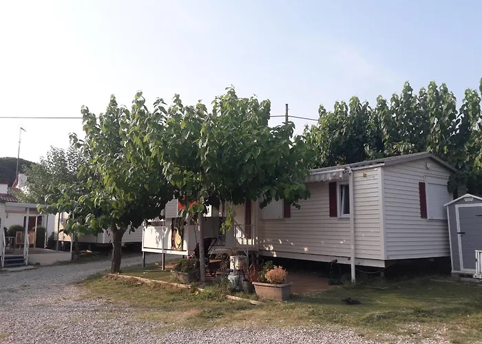 Vila Village