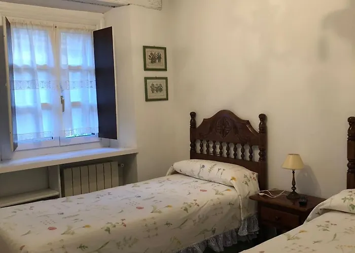 Apartamentos La Casona Ucieda, España