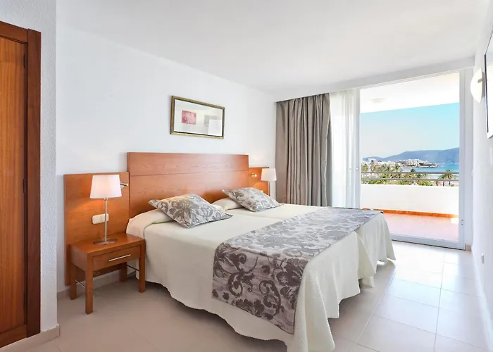 Hipotels Mercedes Aparthotel Cala Millor , Hiszpania