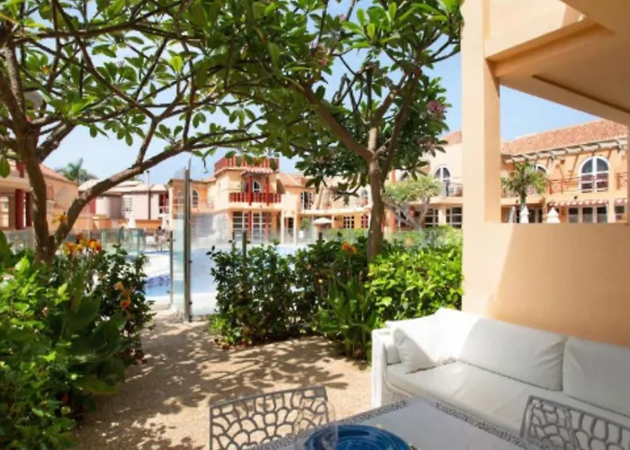 Story Suites - Palmeral Oasis