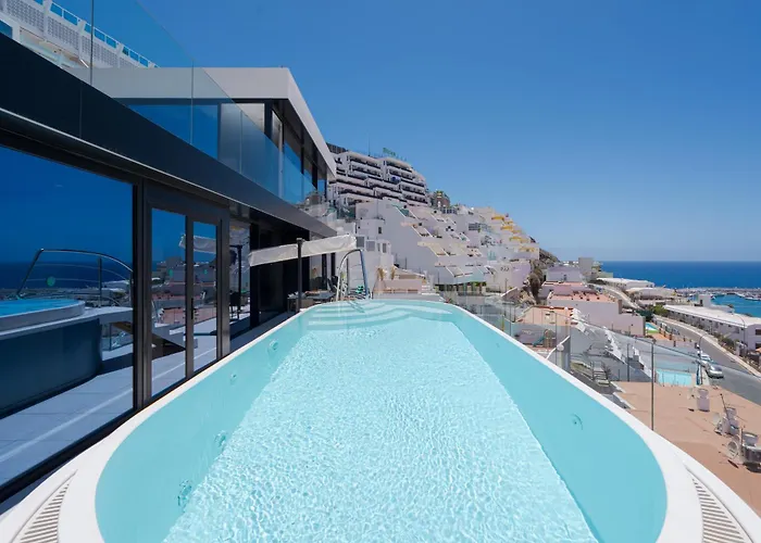 The One Luxury Apartments