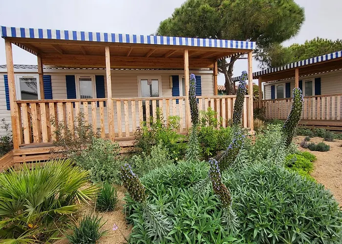 Albatross Mobile Homes On El Pla De Mar