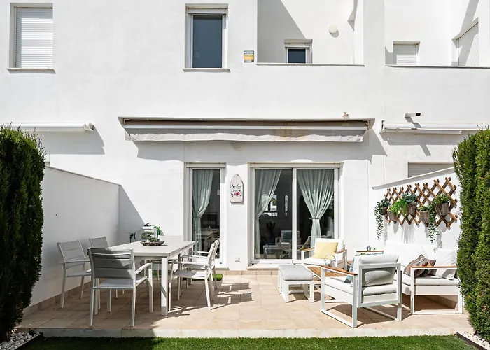 CASA LA PLAYA-CONIL Vacaciones de Lujo en Conil con Todas las Comodidades NETFLIX-HBO-DISNEY-CANALES DE FUTBOL-WIFI ALTA VELOCIDAD-SMART TV 65-ALEXA