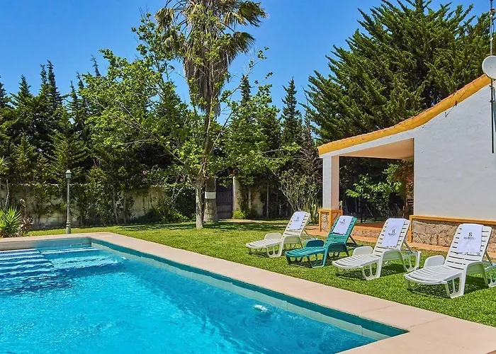 Villa Alegría Conil de la Frontera by Ruralidays
