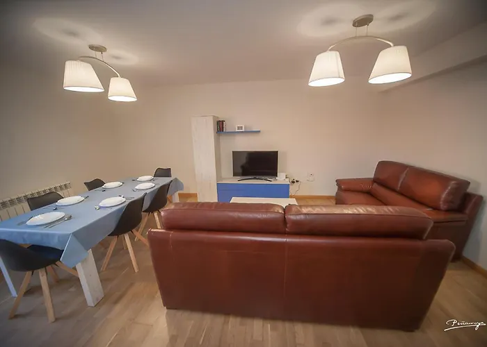 Apartamento Pradas Jaca, España