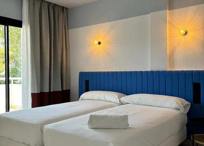 Apartamentos Sofia Es Cana, Hiszpania