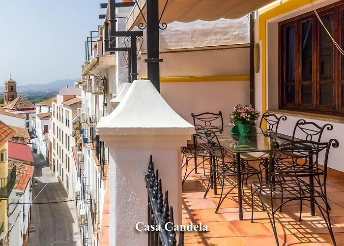 Apartamentos Candela Alora