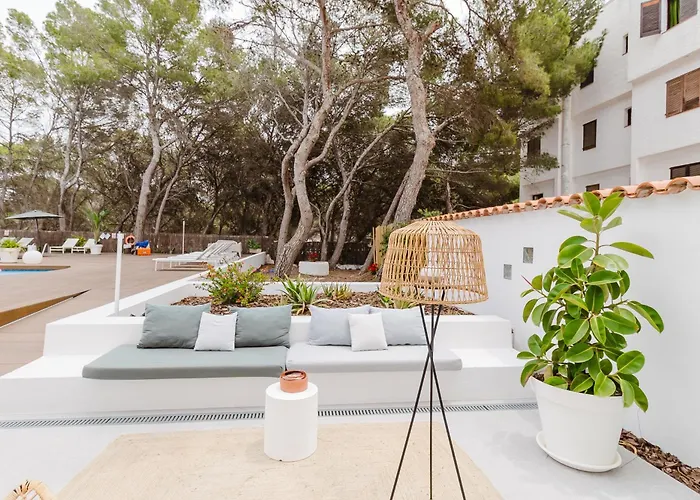 Apartamentos Es Pujols - Emar Hotels, Spagna