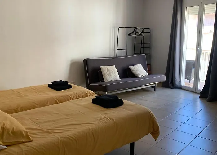 Hostal Casa Michaels Móra d'Ebre, España