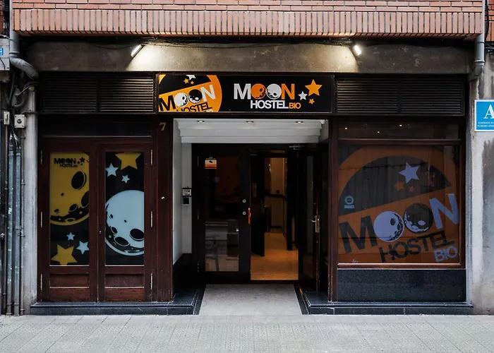 Moon Hostel Bio