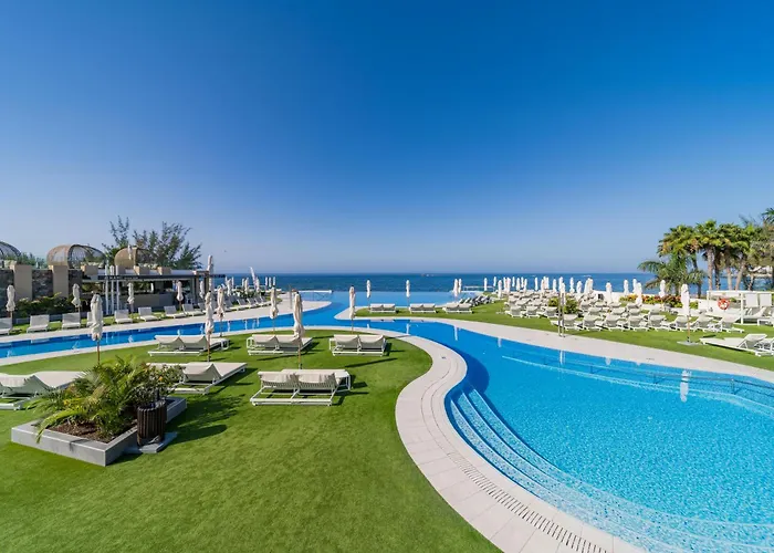 Resort Cordial Santa Agueda & Perchel Beach Club