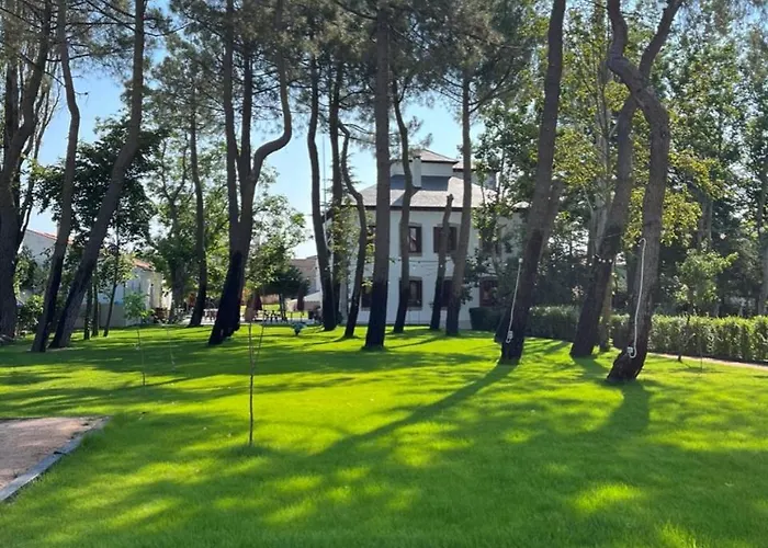 Hotel Casa Jardín El Colmenar Las Navas del Marqués, España