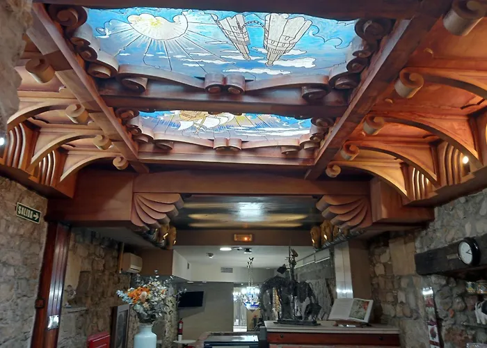 Hotel Don Pedro Avilés, Spagna