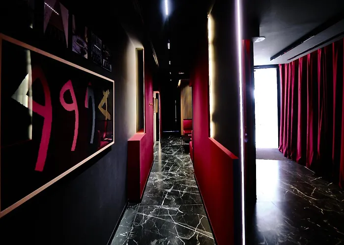 Boutique Olom - Only Adults Recommended