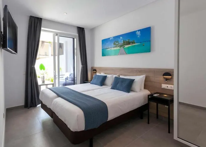 Villa Palm Breeze