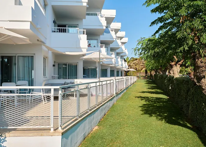 Hipotels Apartamentos Cala Bona, Spain