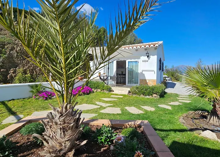 Casita Johanna Vinuela, Spain
