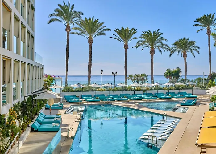 Hotel W Ibiza Santa Eulalia del Río, España