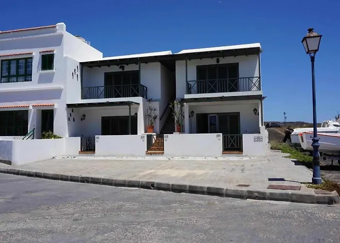 Apartamentos El Charcon
