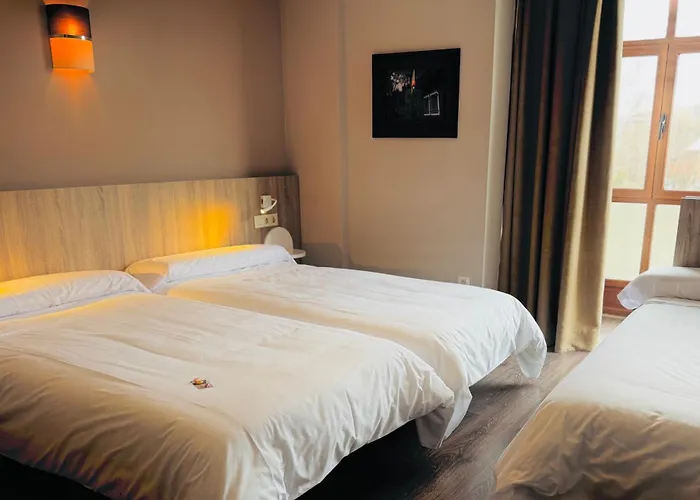 Hotel Complejos J-Enrimary Puebla de Sanabria, España