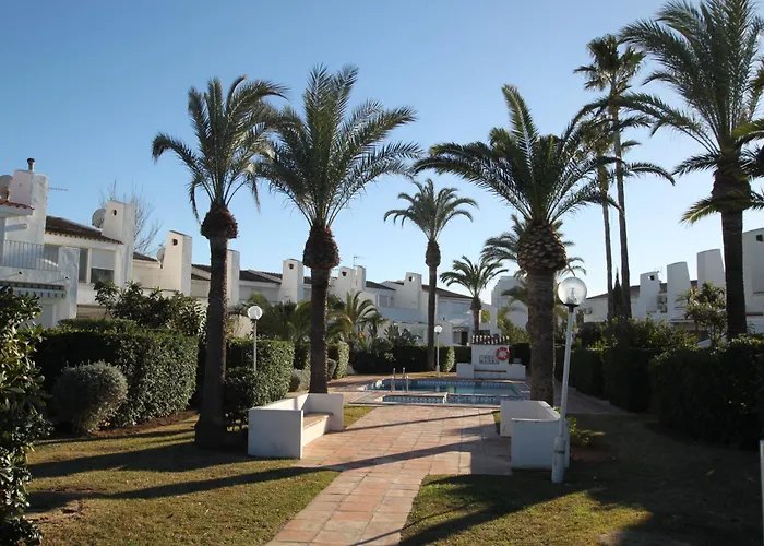 Reihenhaus Am Meer Mit Pool, Primera Linea