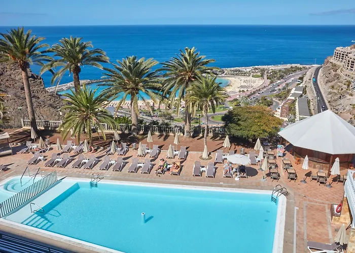 Hotel Chatur Palmera Mar Amadores, España