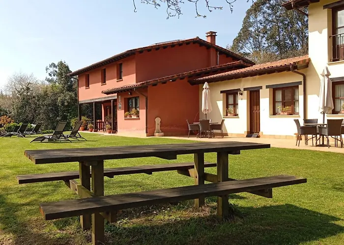 Apartamentos Rurales La Fuente de Báscones