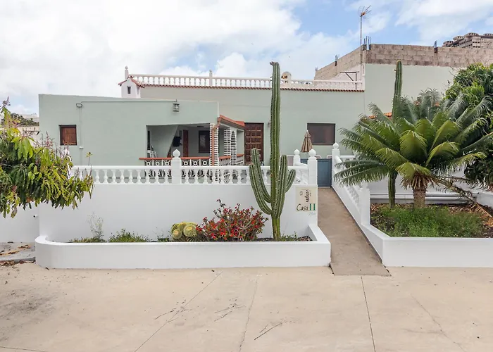 Casa Marjoes - 2 Villas - BBQ - Communal Pool