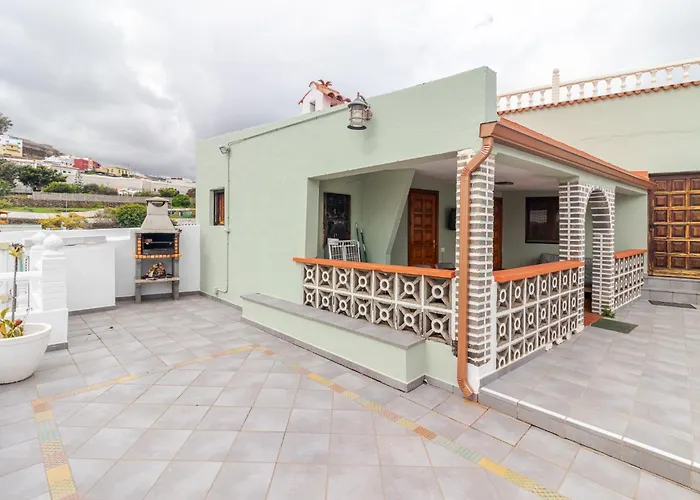 Casa Marjoes - 2 Villas - BBQ - Communal Pool