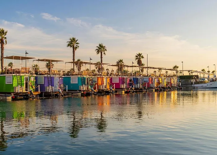 Boat Haus - Casas Flotantes Frente A Gibraltar