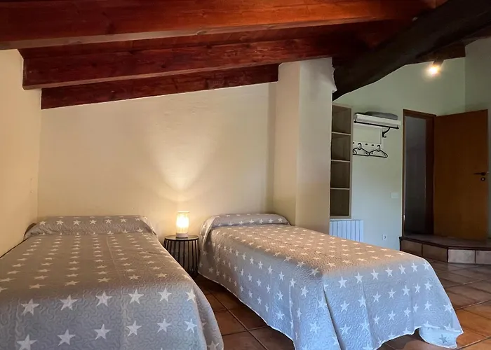 Hostal Casa Vella del Cuní Roda de Ter, España
