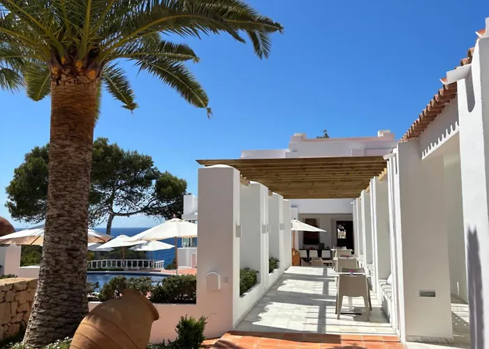 Hotel Village Cala Vadella , Spagna