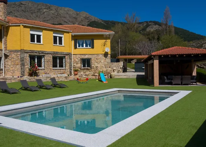 Villa El huertar de Valentín Valdemanco, España