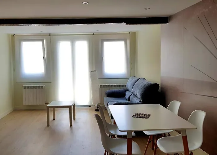 Apartamentos-Bermeo, España