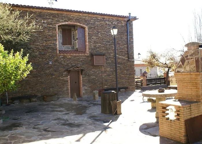 Casa Rural Peña Falcón Torrejón el Rubio, España