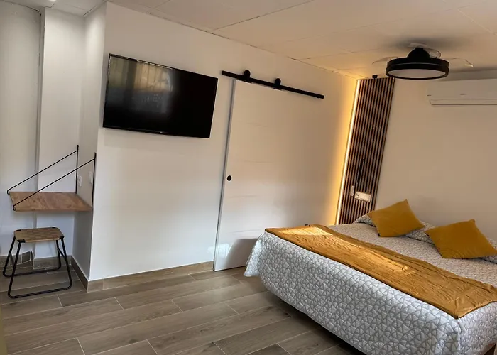 ROVIOR Rooms&Café