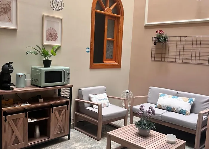 La Casa De Lola