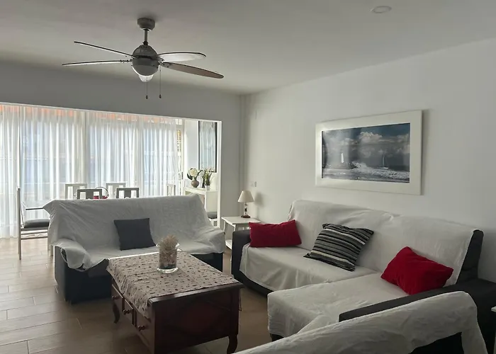 150m2 Con Vistas Al Mar Y Al Castillo De