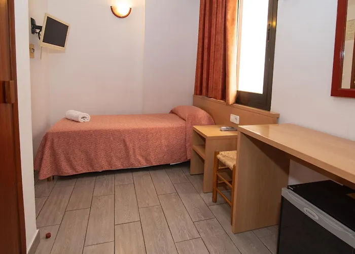 Hostal Montana San Antonio , Spain