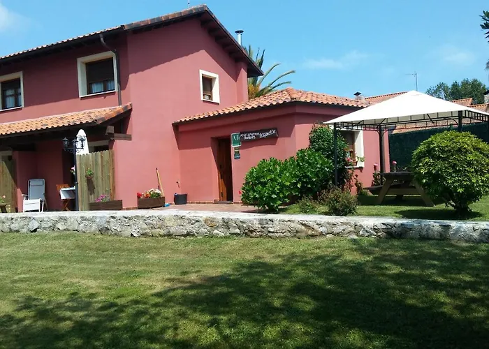 Apartamentos Rurales Llagumelon
