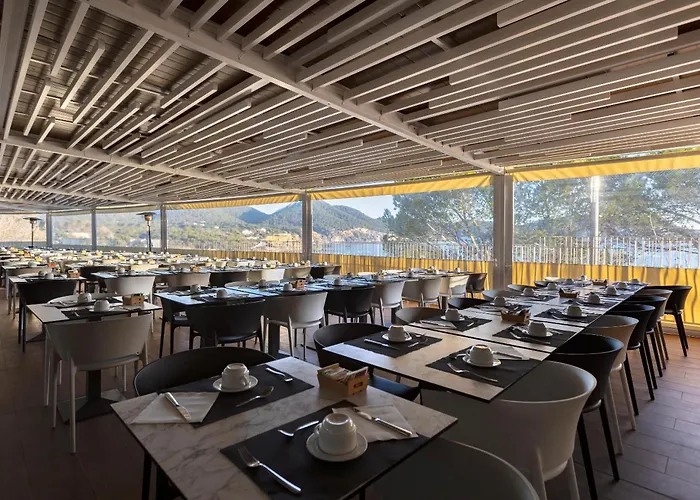 Invisa Hotel Club Cala Verde Playa DPlaya Des Figueral, Espanha