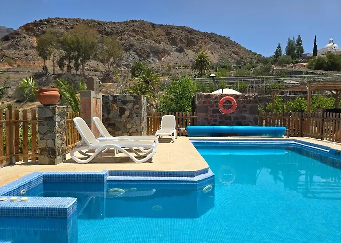 casa rural LA LIMERA con piscina privada