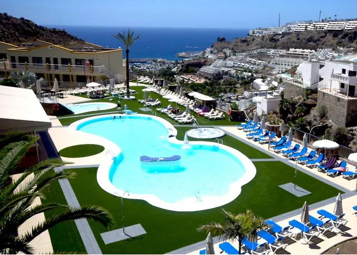 Apartamentos Natural Park