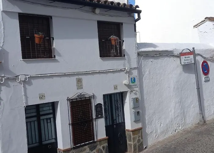 El Refugio Rojo de Ubrique