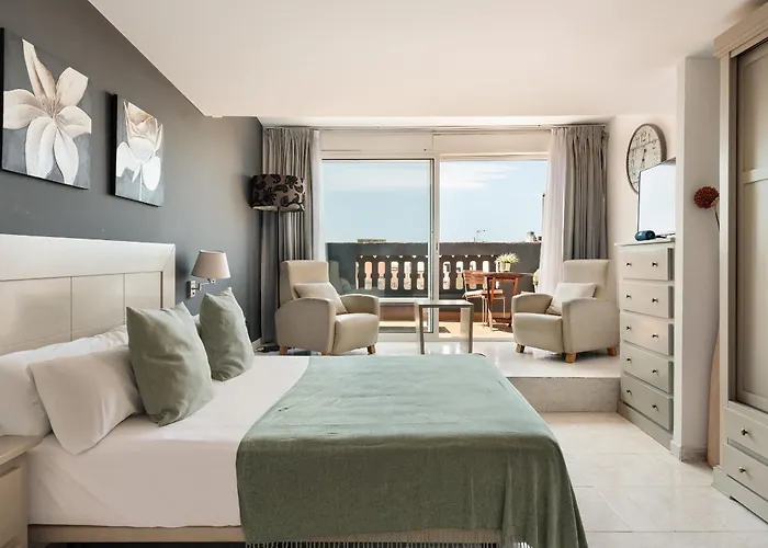 Andreas Apartments