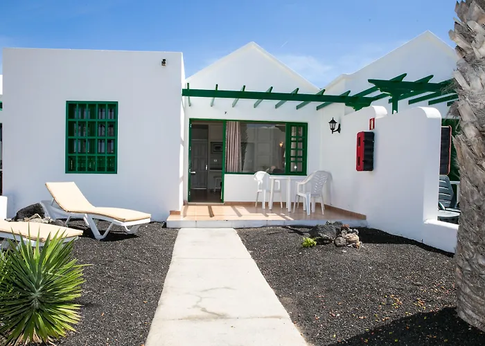 Apartamentos Livvo Las Gaviotas Puerto del Carmen , Spain