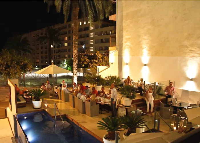 Hotel Feliz