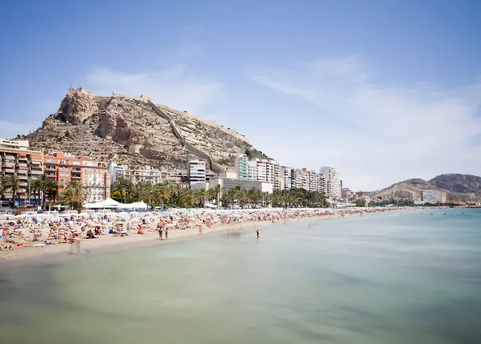 Dormirdcine Alicante, Spanien