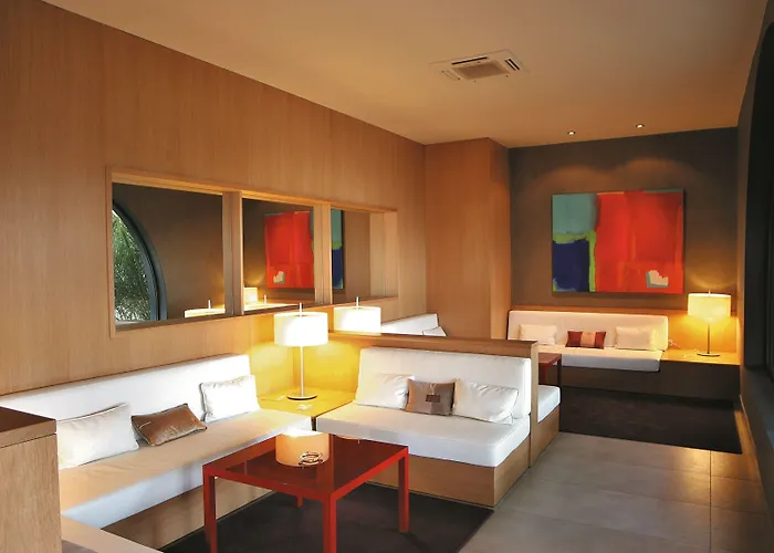 Hotel El Castell Sant Boi de Llobregat, España
